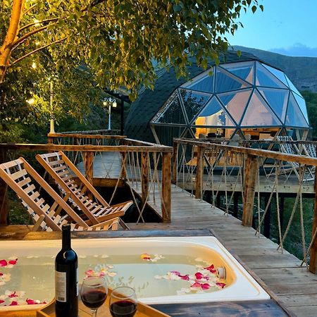 Glamping Emerald Stepantsminda Exterior photo