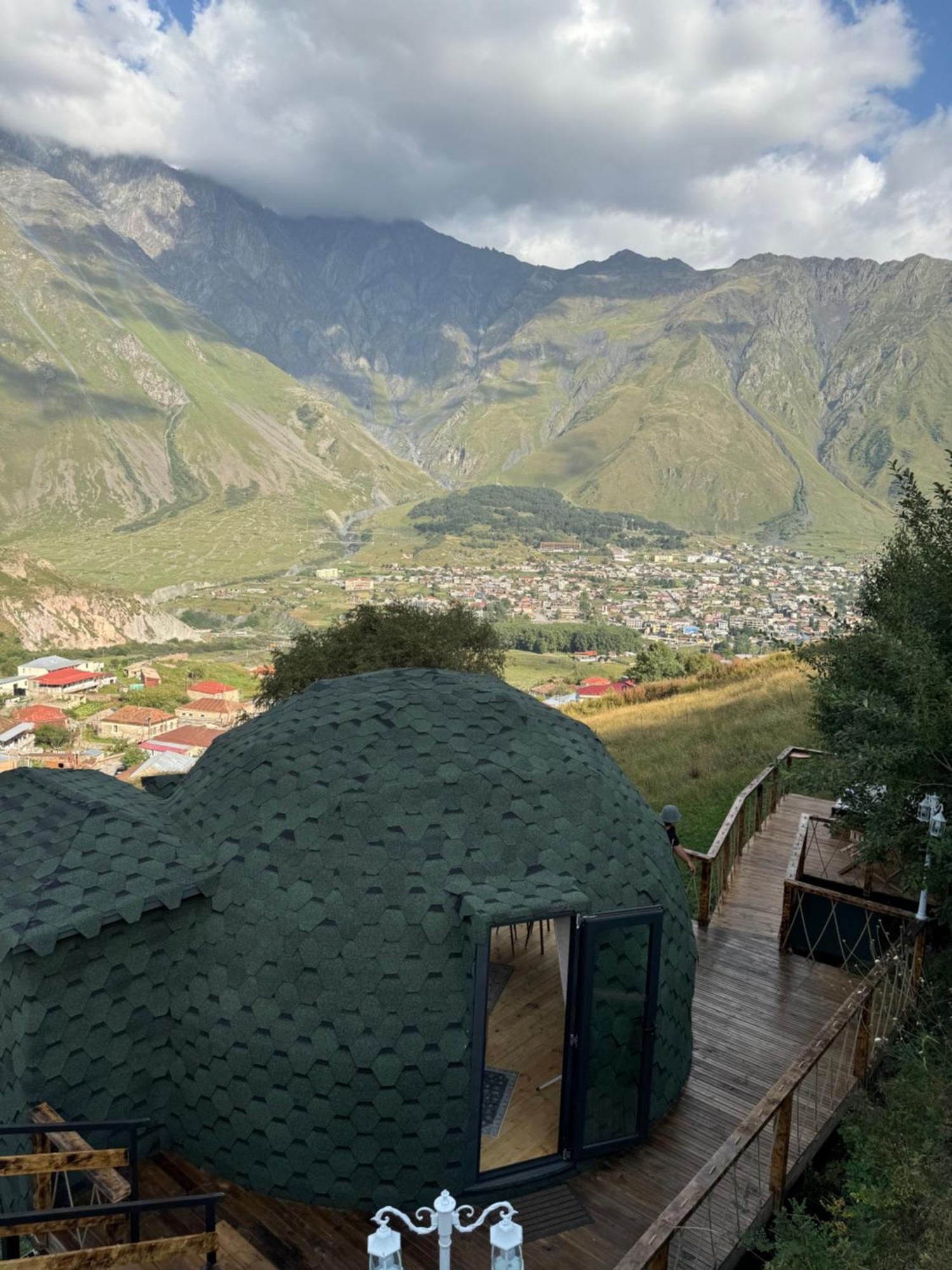 Glamping Emerald Stepantsminda Exterior photo